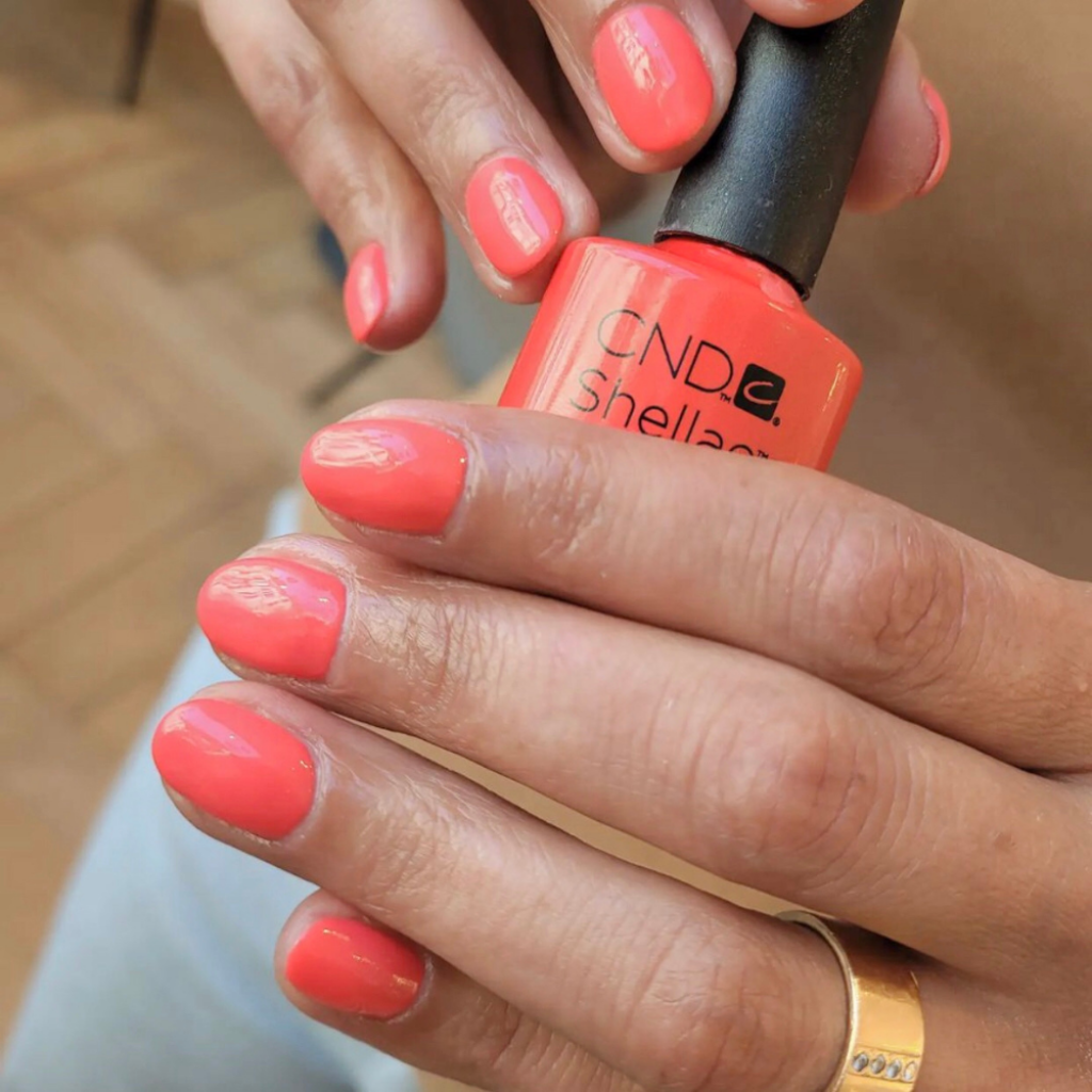 Perfektes Ergebnis von einer Shellack Maniküre in der Beautylounge mit Shellack von CND.